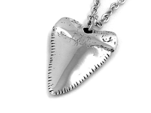 Grande collana dente - grande, squalo