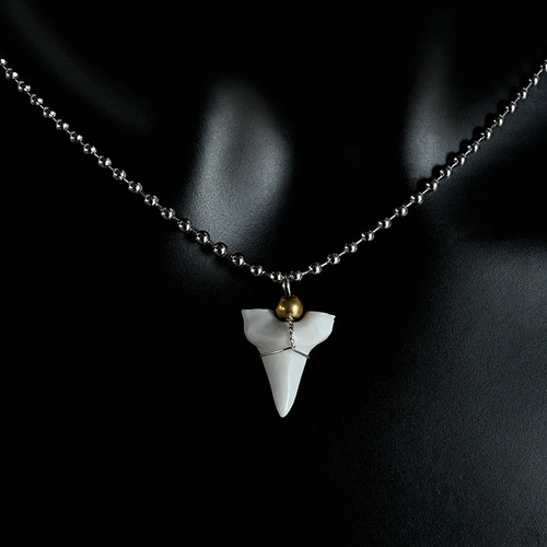 Collana con ciondolo - , di